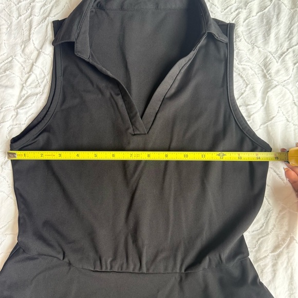 Golf Tennis Black Sleeveless Dress with Pockets and Collar - Picture 5 of 6